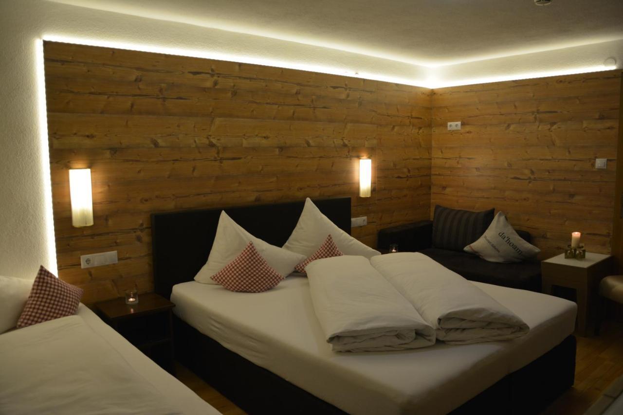 Clubdorf Hotel Alpenrose Galtur Bagian luar foto