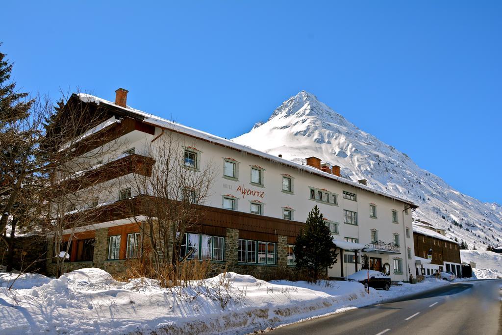 Clubdorf Hotel Alpenrose Galtur Bagian luar foto